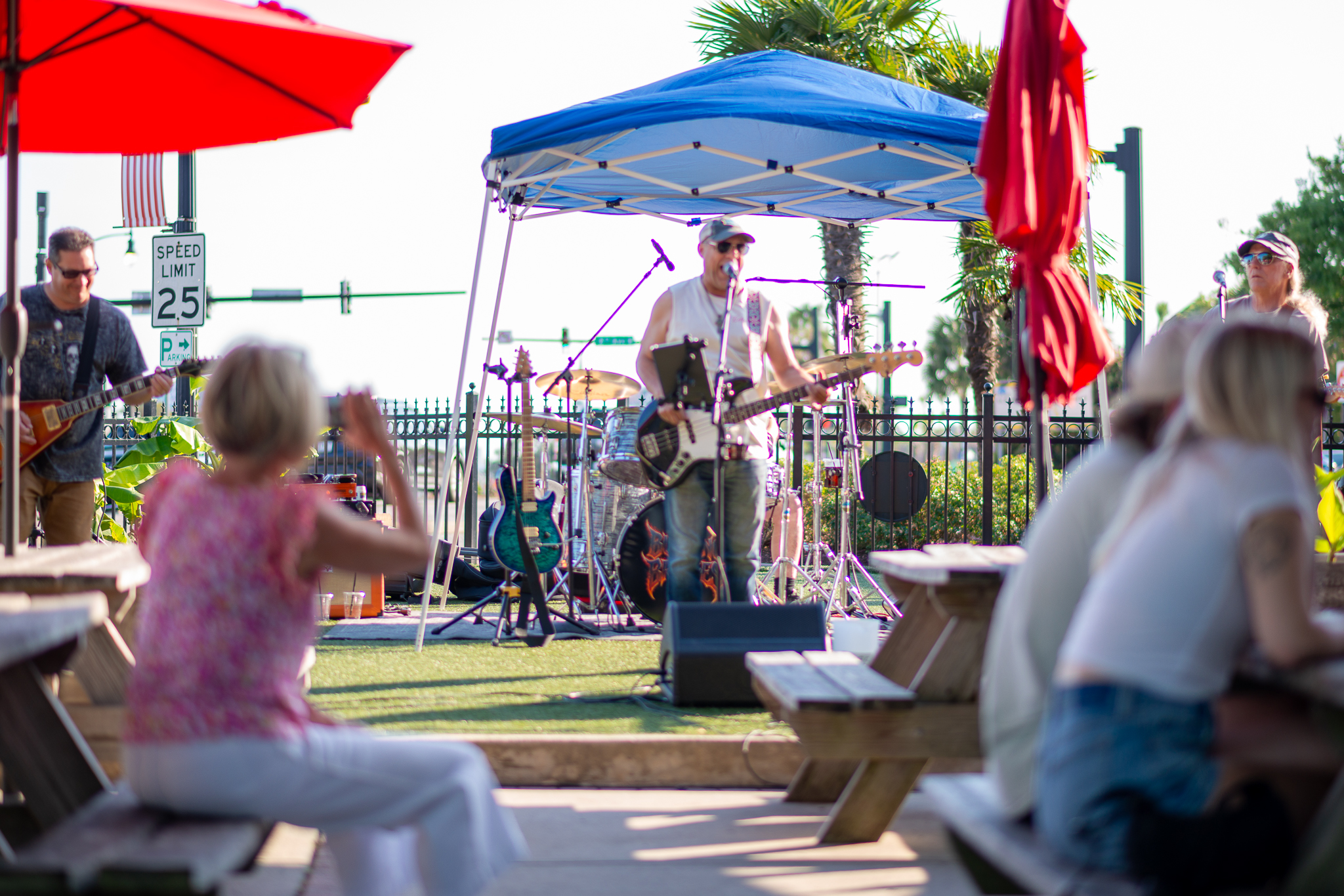Live music outside Grand Strand Brewing Company