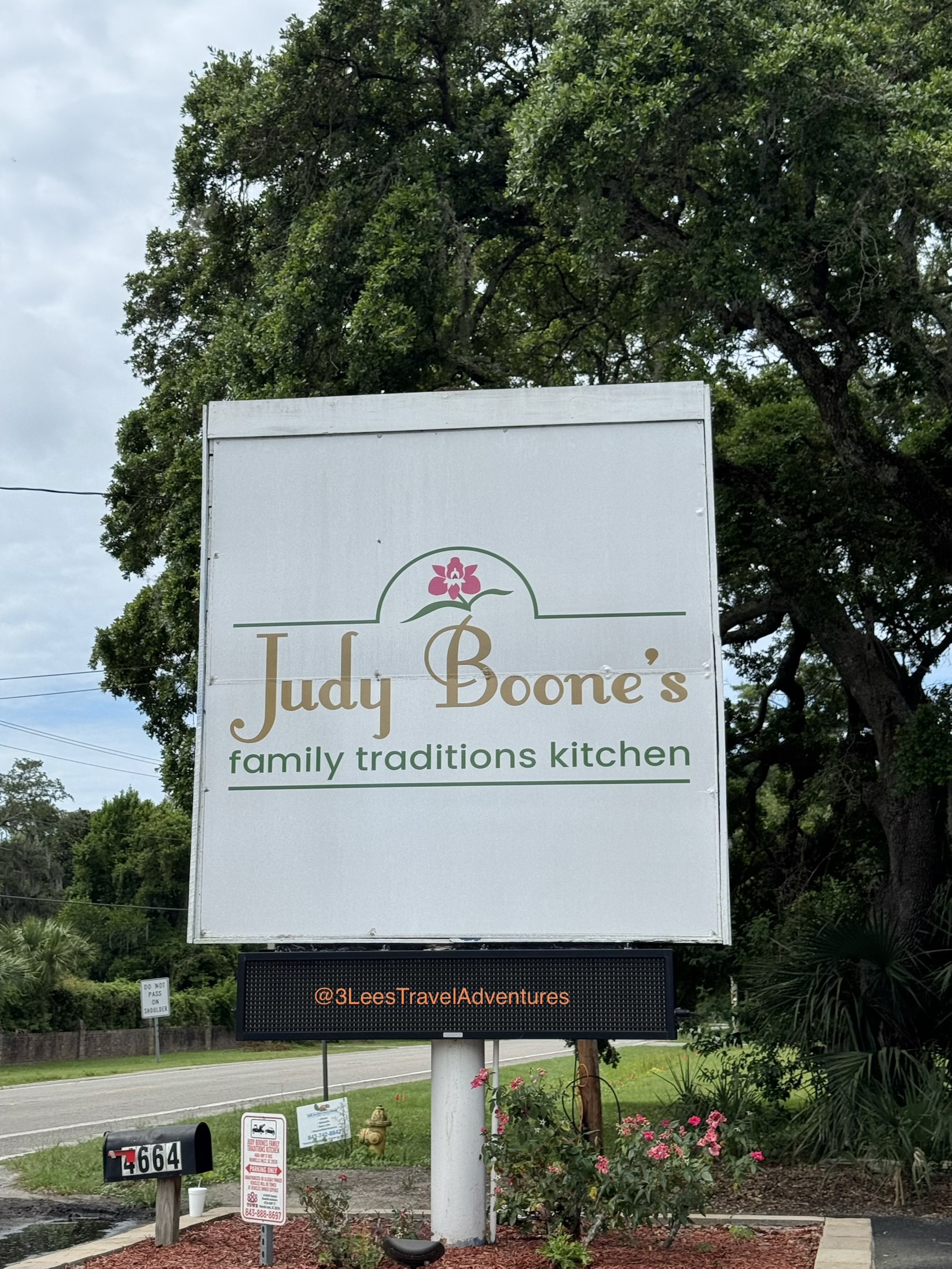 Judy Boone's Family Traditions Kitchen sign