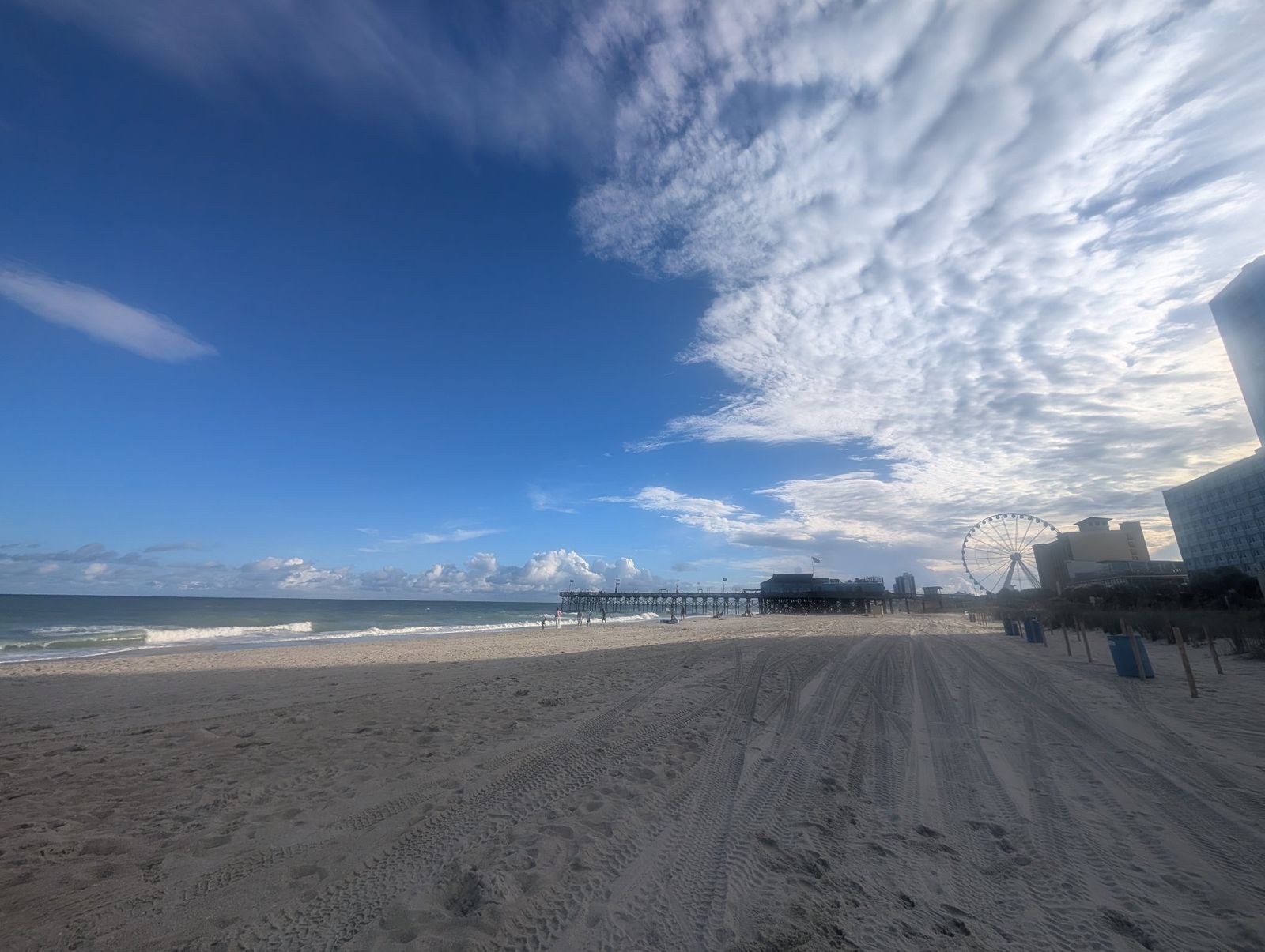 Myrtle Beach beach and SkyWheel in October