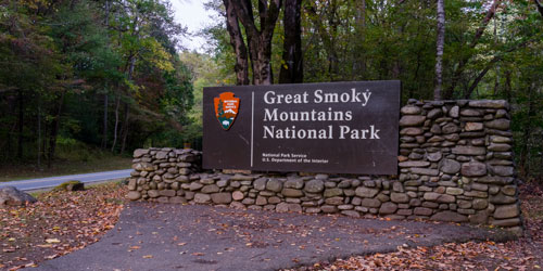 Great Smoky Mountains National Park entrance sign